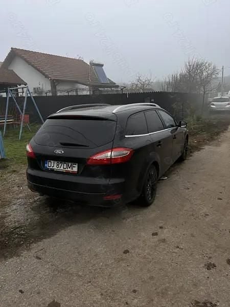 Second-hand Ford Mondeo 130 CP (95 kW) 2009 Negru Berlinǎ