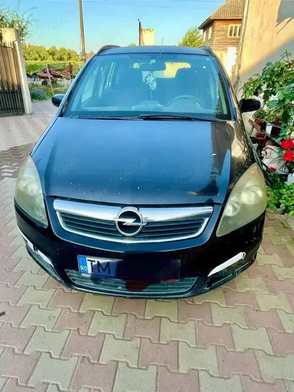 Utilizat 2006 Opel Zafira Monovolum | 800 EUR - Imagine 1/3