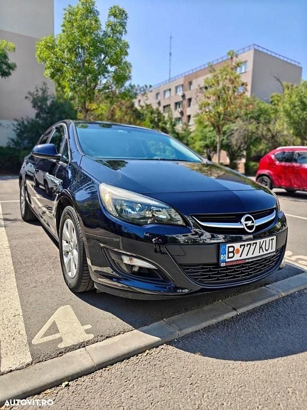 Culoarealbastru Utilizat 2018 Opel Astra Enjoy Berlinǎ | 7.690 EUR - Imagine 1/4