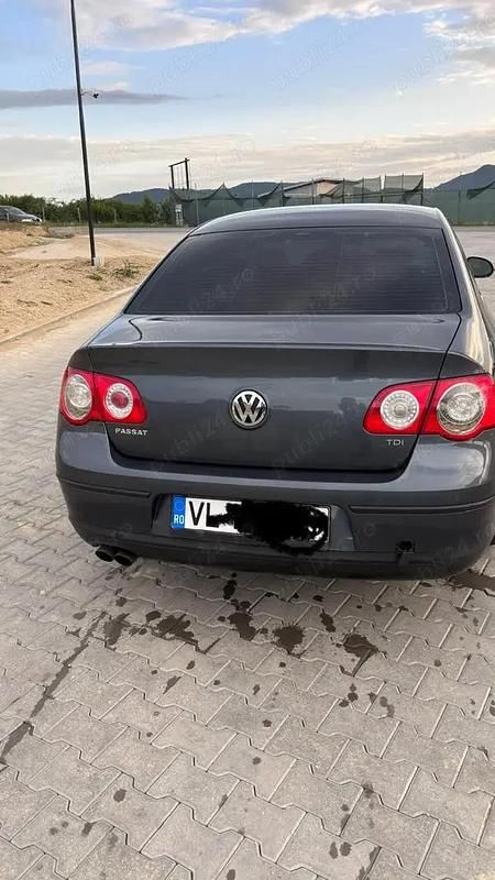 Utilizat 2010 VW Passat Berlinǎ | 4.000 EUR (Preț OK) - Imagine 1/4