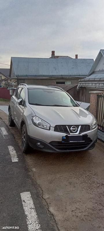 Second-hand Nissan Qashqai +2 Acenta 110 CP (80 kW) 2011 Culoareargint SUV