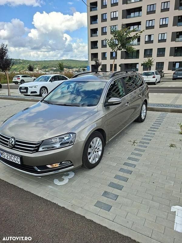 Culoaremaro Utilizat 2013 VW Passat Exclusive Break | 8.500 EUR (Preț OK) - Imagine 1/4