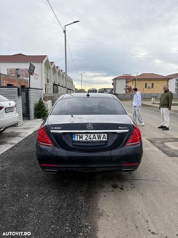 Second-hand Mercedes S400 333 CP (244 kW) 2016 Culoarenegru Berlinǎ