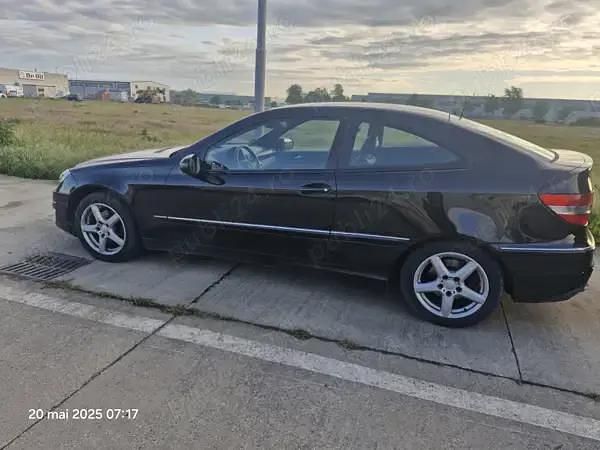 Negru Utilizat 2008 Mercedes CLC180 Hatchback | 4.990 EUR - Imagine 1/4