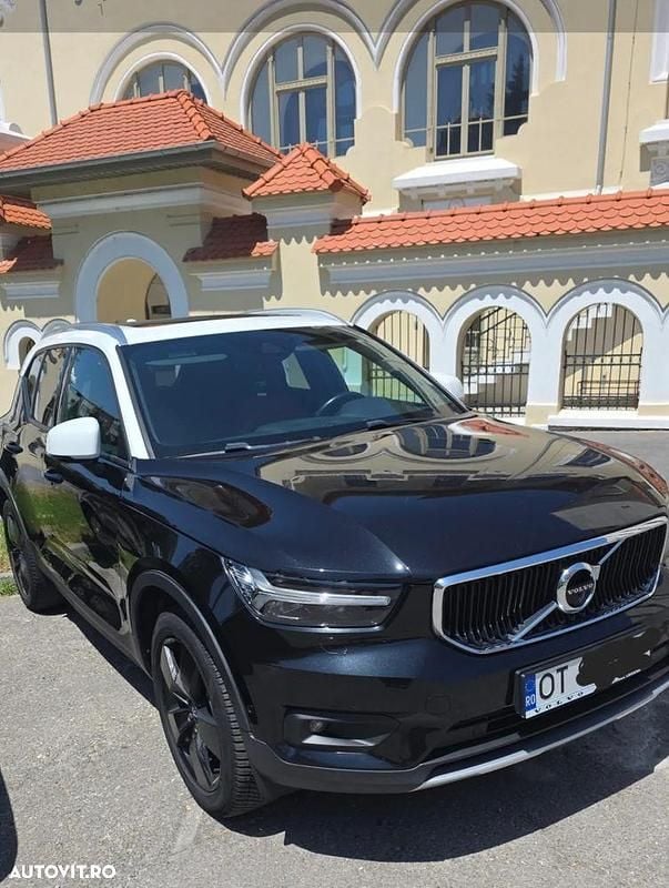 Culoarenegru Utilizat 2018 Volvo XC40 Momentum SUV | 20.000 EUR (Preț OK) - Imagine 1/4
