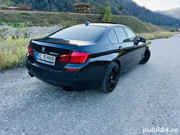 Second-hand BMW 550 381 CP (280 kW) 2012 Berlinǎ