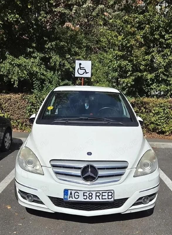 Second-hand Mercedes B200 140 CP (102 kW) 2008 Alb Monovolum