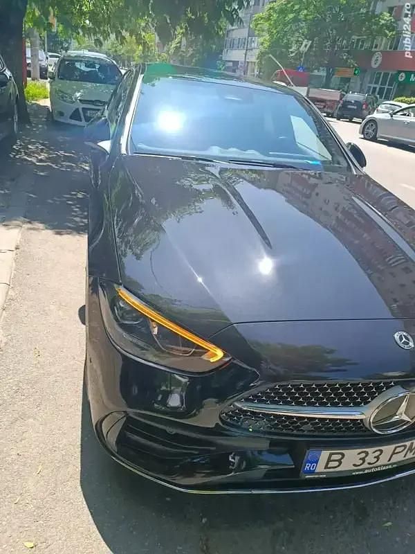 Second-hand Mercedes C220 AMG 202 CP (148 kW) 2022 Negru Berlinǎ