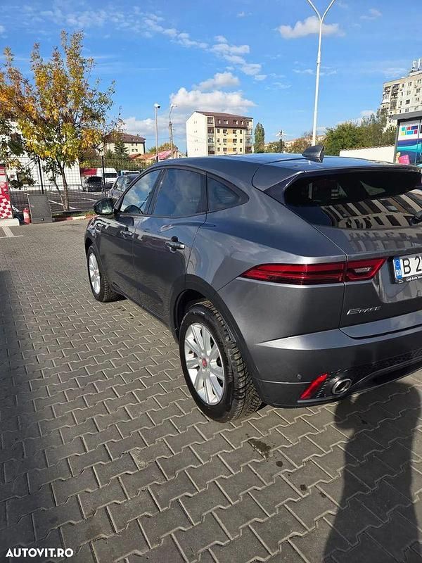 Second-hand Jaguar E-Pace R-Dynamic 150 CP (110 kW) 2019 Culoaregri SUV