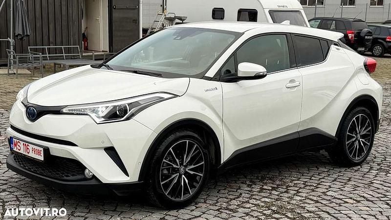 Culoarealb Utilizat 2017 Toyota C-HR Lounge SUV | 15.999 EUR (Scump) - Imagine 1/4