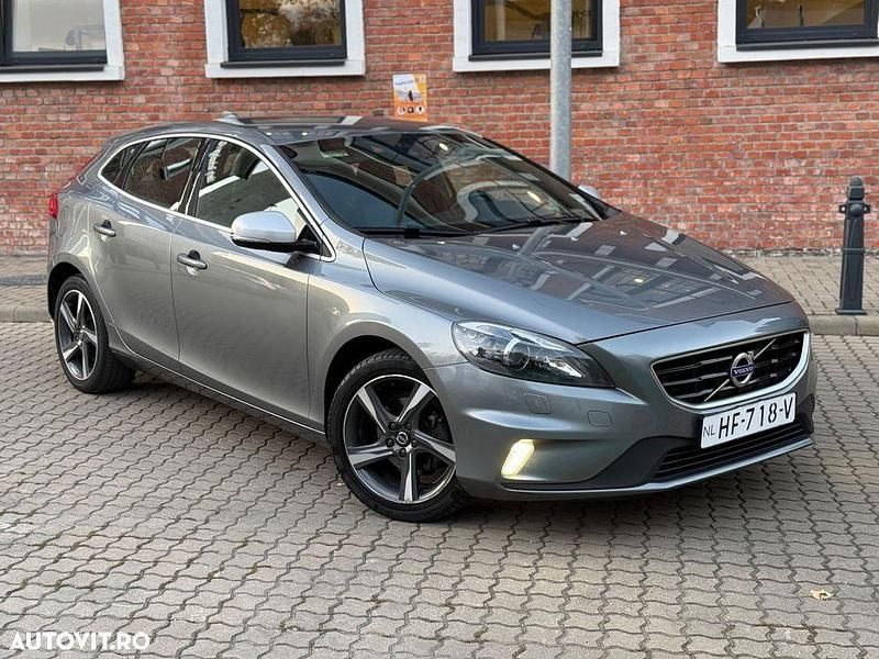 Culoaregri Utilizat 2015 Volvo V40 R-Design Hatchback | 8.250 EUR (Preț OK) - Imagine 1/4
