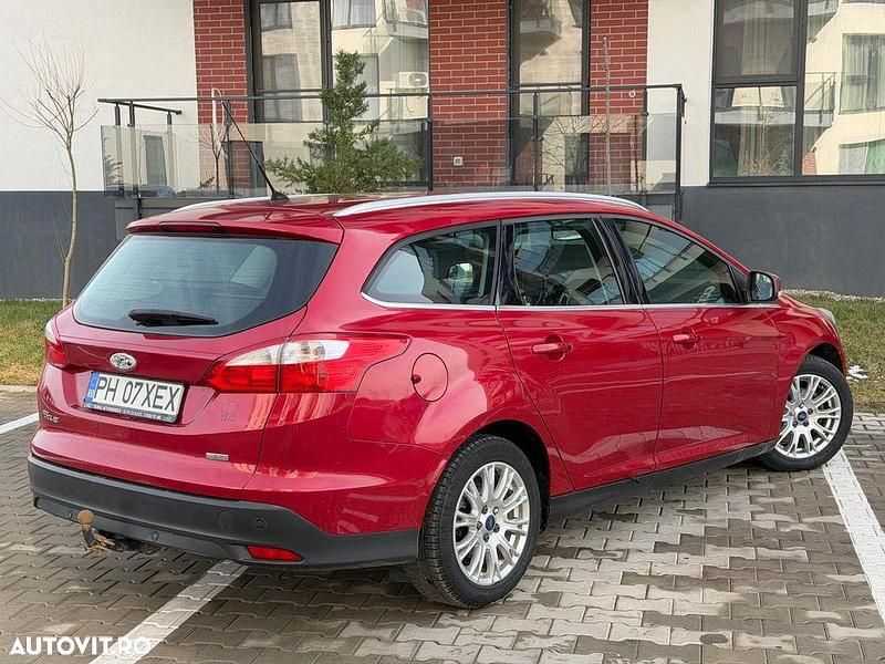 Second-hand Ford Focus Titanium 115 CP (84 kW) 2012 Culoarerosu Break