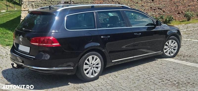 Second-hand VW Passat Comfortline 140 CP (102 kW) 2012 Culoarenegru Break