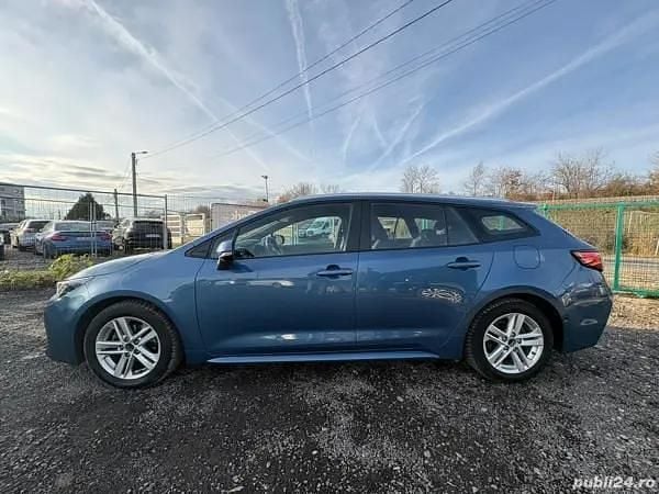 Second-hand Toyota Corolla 98 CP (72 kW) 2022 Break