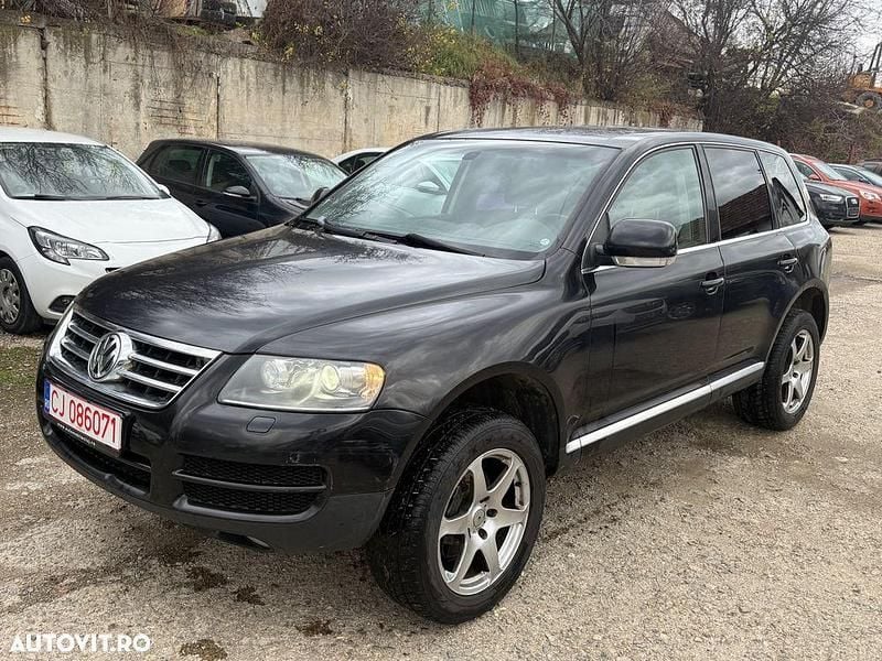 Culoarenegru Utilizat 2006 VW Touareg SUV | 3.200 EUR (Super Preț) - Imagine 1/4