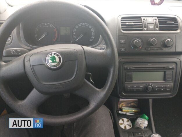 Maro Utilizat 2010 Skoda Fabia Hatchback | 3.200 EUR (Preț OK) - Imagine 1/4