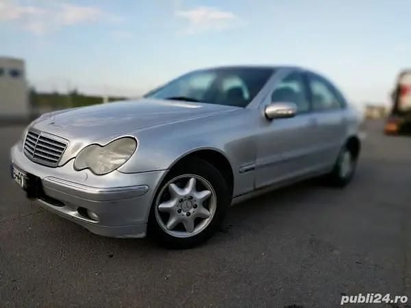 Second-hand 2001 Mercedes C220 Elegance Berlinǎ | 1.400 EUR (Preț OK) - Imagine 1/4