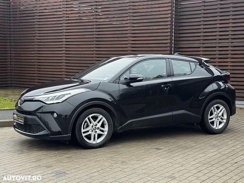 Second-hand Toyota C-HR Style 184 CP (135 kW) 2022 Culoarenegru SUV