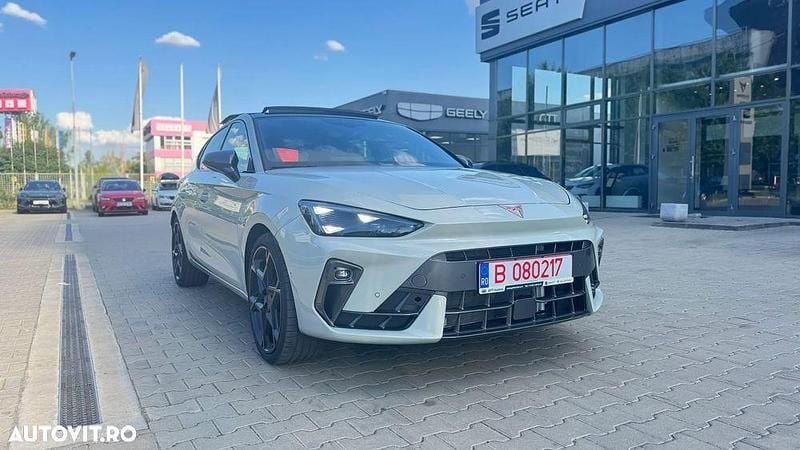 Bej Utilizat 2025 Cupra Leon Hatchback | 33.950 EUR - Imagine 1/4