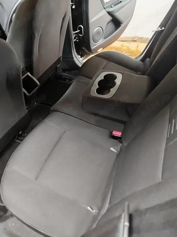 Utilizat 2010 Renault Mégane III Hatchback | 2.600 EUR (Preț OK) - Imagine 1/4