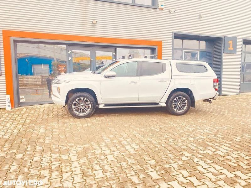 Second-hand Mitsubishi L200 150 CP (110 kW) 2022 Culoarealb Pickup