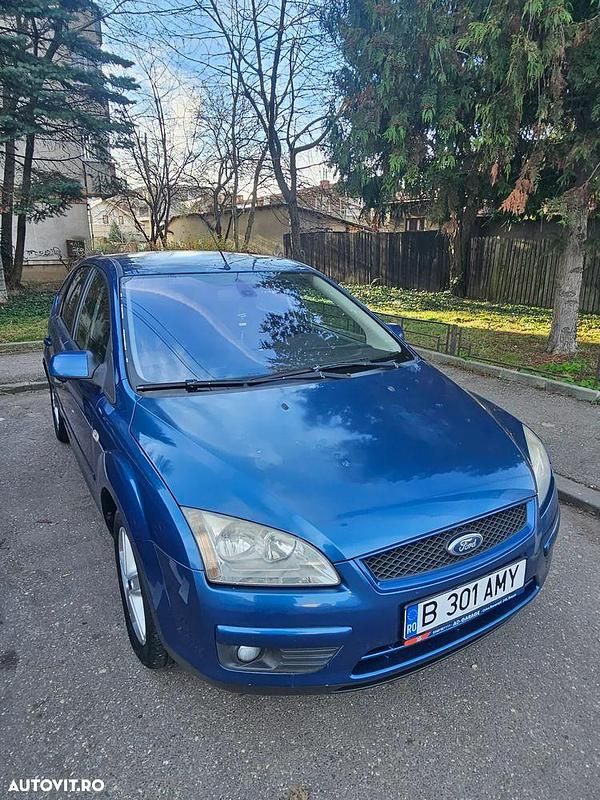 Culoarealbastru Second-hand 2007 Ford Focus Style Hatchback | 2.450 EUR (Preț OK) - Imagine 1/4