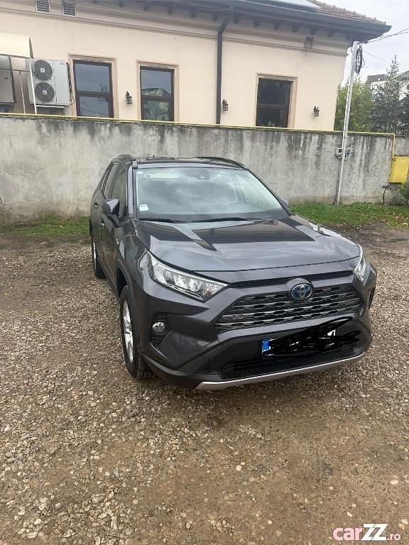 Second-hand 2020 Toyota RAV4 Hybrid SUV | 26.000 EUR (Puțin scump) - Imagine 1/4