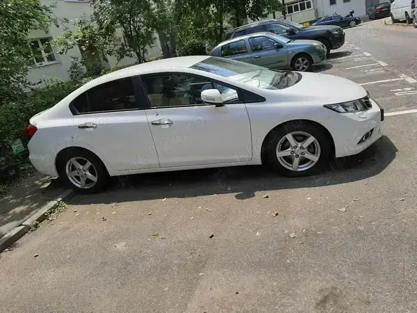 Utilizat 2012 Honda Civic Berlinǎ | 12.000 EUR - Imagine 1/4