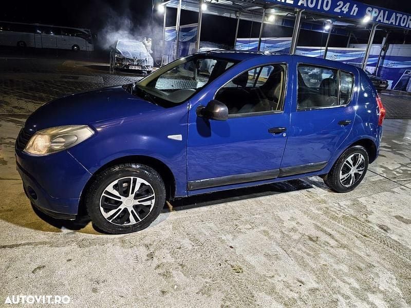 Second-hand Dacia Sandero 75 CP (55 kW) 2009 Culoarealbastru Hatchback