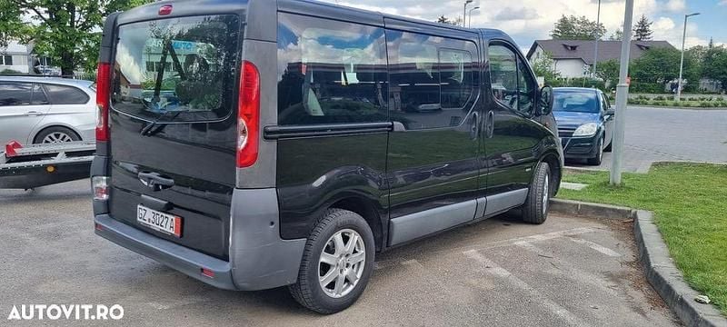 Second-hand Opel Vivaro Design Edition 114 CP (83 kW) 2008 Culoarenegru Monovolum