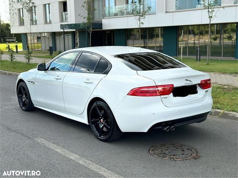 Culoarealb Utilizat 2018 Jaguar XE R-Sport Berlinǎ | 16.000 EUR (Puțin scump) - Imagine 1/4