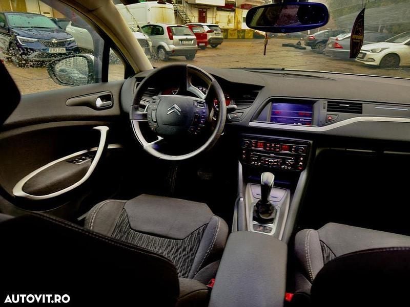 Second-hand Citroën C5 Seduction 111 CP (81 kW) 2011 Culoaregri Hatchback