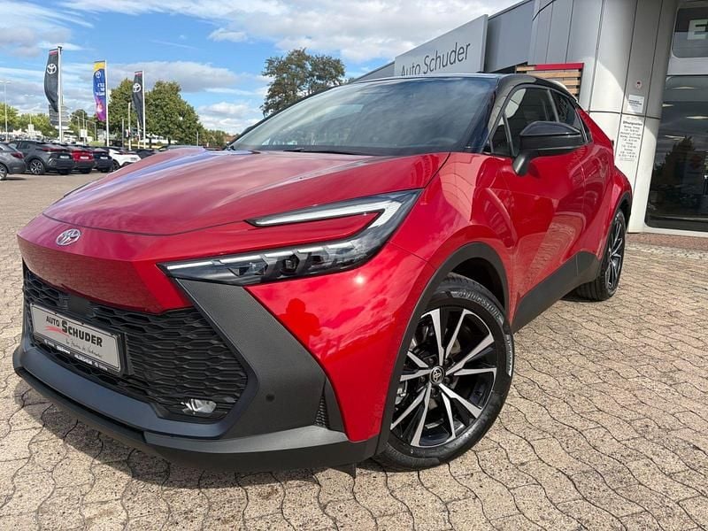 Second-hand Toyota C-HR Team 222 CP (163 kW) 2024 SUV