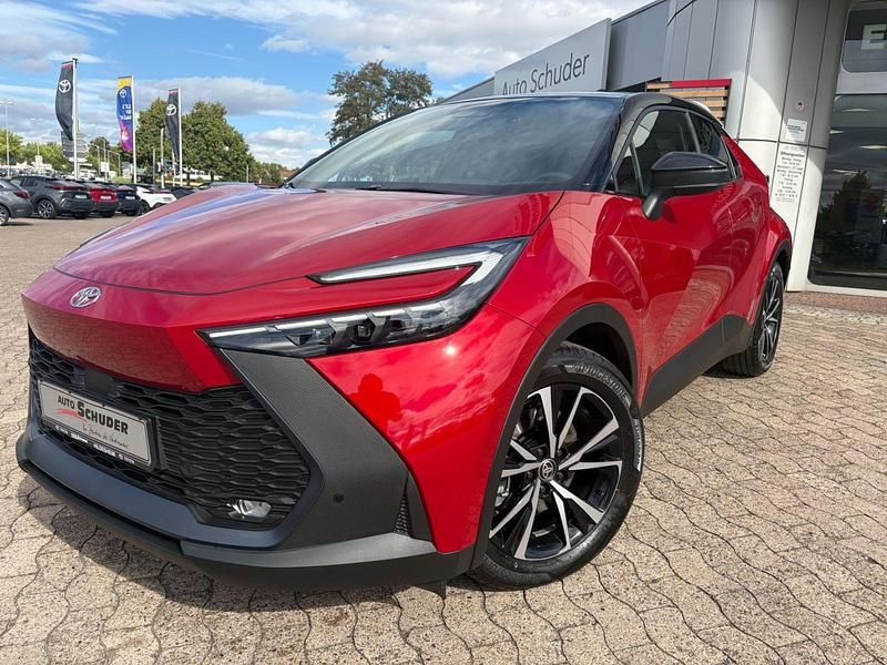 Utilizat 2024 Toyota C-HR Team SUV | 38.246 EUR - Imagine 1/1