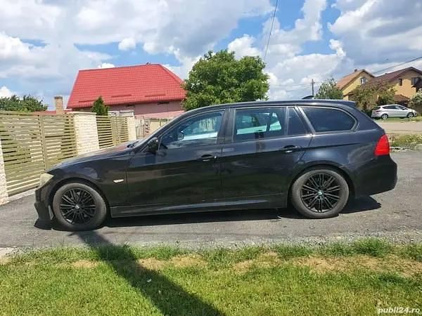 Second-hand BMW 320 135 CP (99 kW) 2010 Berlinǎ