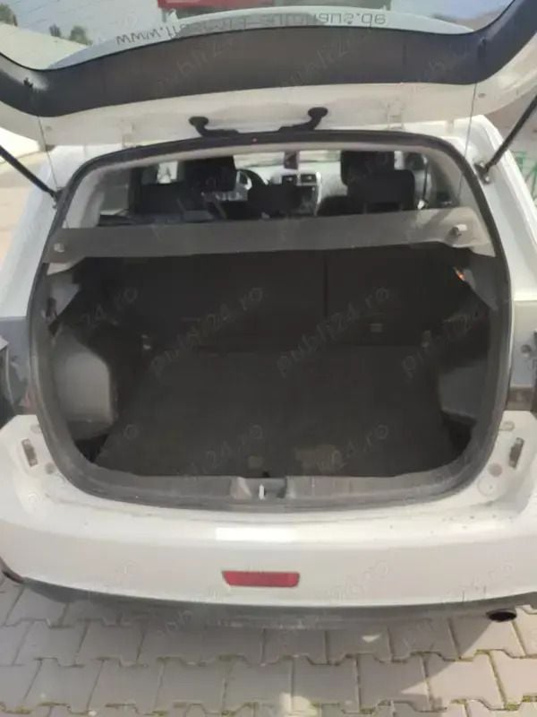 Alb Utilizat 2014 Mitsubishi ASX SUV | 11.250 EUR (Scump) - Imagine 1/4