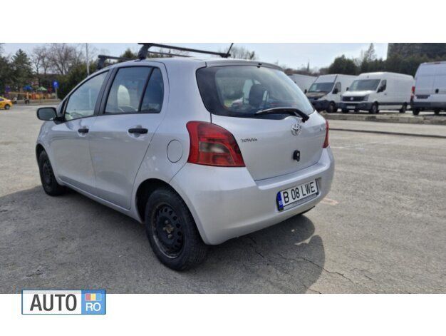 Second-hand Toyota Yaris 69 CP (50 kW) 2008 Argintiu Hatchback