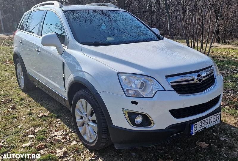 Culoarealb Utilizat 2015 Opel Antara Cosmo SUV | 7.260 EUR (Puțin scump) - Imagine 1/4