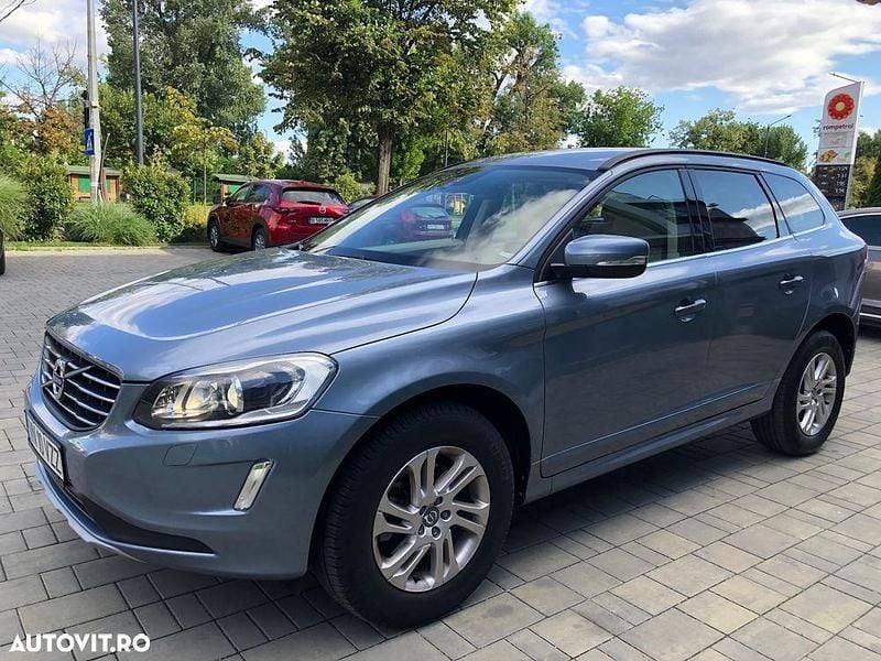 Albastru Utilizat 2017 Volvo XC60 Summum SUV | 16.500 EUR (Super Preț) - Imagine 1/4