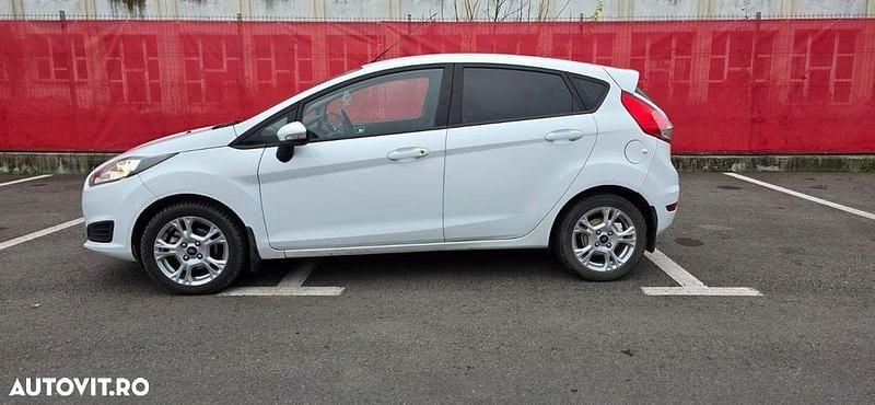 Culoarealb Utilizat 2015 Ford Fiesta Trend Hatchback | 5.200 EUR (Preț OK) - Imagine 1/4