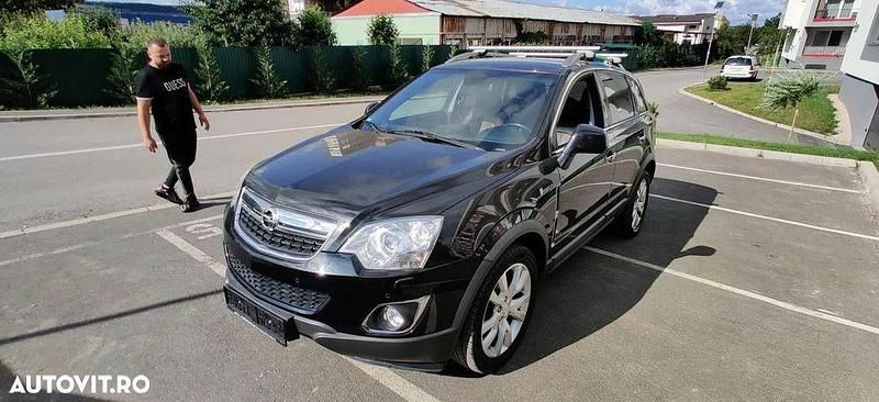Culoarenegru Utilizat 2011 Opel Antara Cosmo SUV | 5.900 EUR (Preț OK) - Imagine 1/4