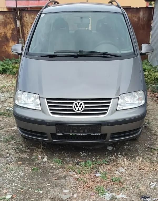 Utilizat 2009 VW Sharan Monovolum | 3.950 EUR (Preț bun) - Imagine 1/4