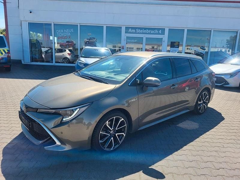 Utilizat 2021 Toyota Corolla Lounge Break | 28.502 EUR (Scump) - Imagine 1/1