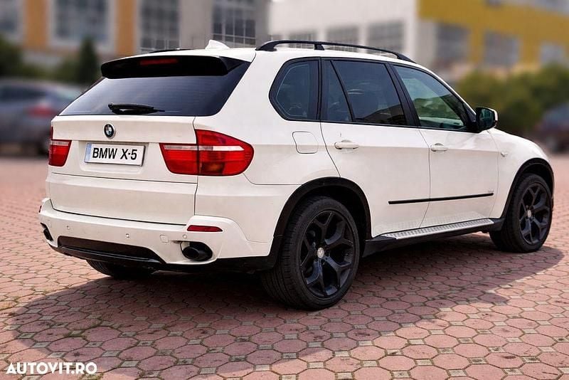 Second-hand BMW X5 272 CP (200 kW) 2008 Culoarealb SUV