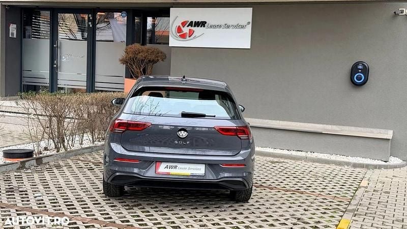 Second-hand VW Golf VIII 110 CP (80 kW) 2022 Culoaregri