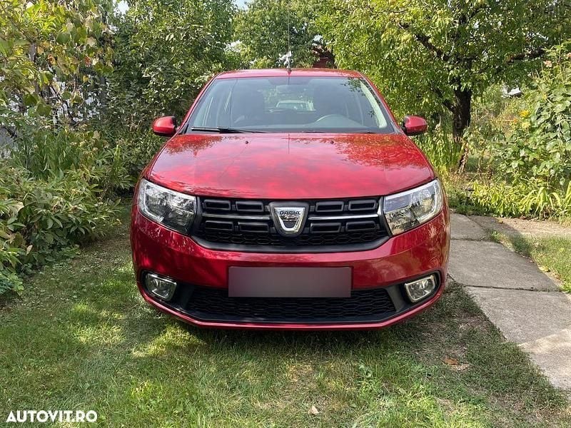 Culoarealte culori Utilizat 2017 Dacia Sandero Lauréate Hatchback | 6.500 EUR (Preț OK) - Imagine 1/4