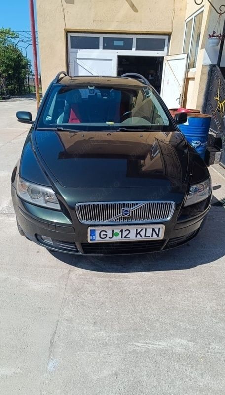 Verde Utilizat 2006 Volvo V50 Break | 3.000 EUR (Preț OK) - Imagine 1/4