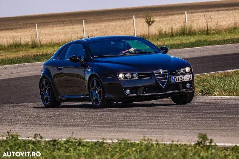 Culoarenegru Utilizat 2008 Alfa Romeo Brera Coupe | 7.000 EUR - Imagine 1/4