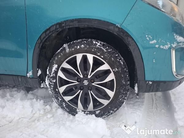 Second-hand Suzuki Vitara 120 CP (88 kW) 2017 Culoarealbastru SUV