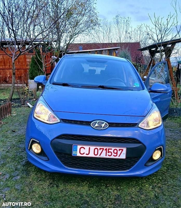 Second-hand Hyundai i10 Classic 66 CP (48 kW) 2015 Culoarealbastru Hatchback